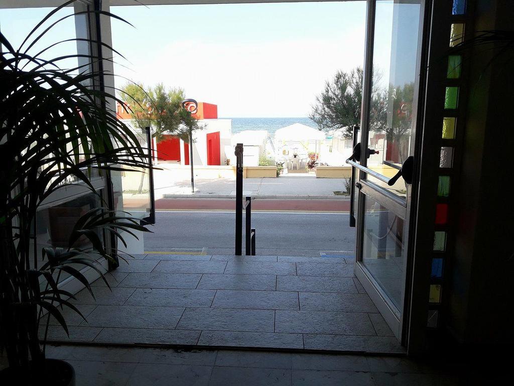 Hotel Beaurivage Senigallia Bagian luar foto