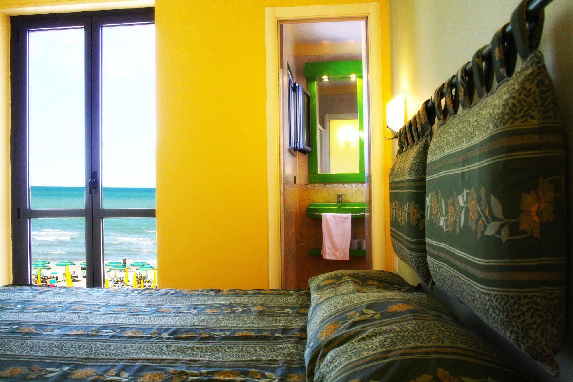 Hotel Beaurivage Senigallia Bagian luar foto